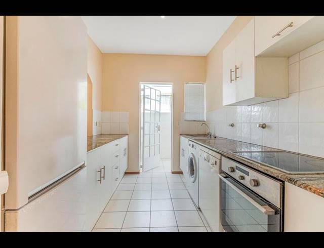 2 BEDROOM APARTMENT FOR SALE IN CRAIGHALL